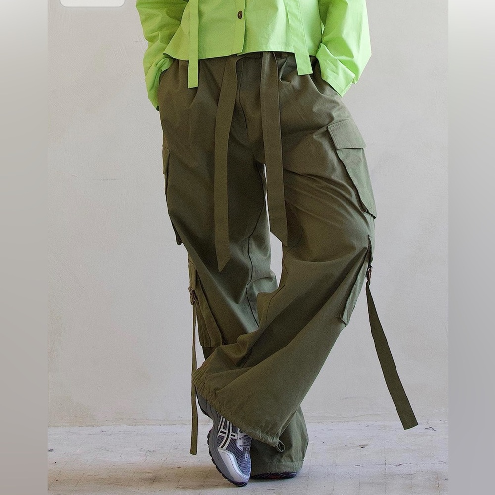 The Drop Women's Martini Olive Belted Cargo Pants by @thenotoriouskia